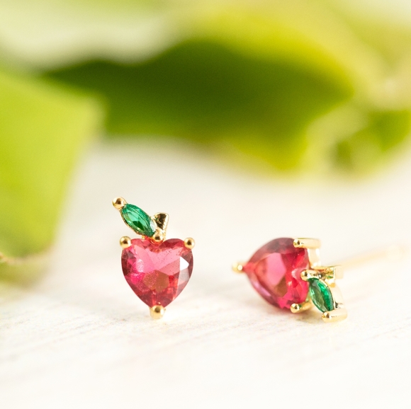 Dainty Apple Studs (S925) - Only 2 left! - Picture 4 of 10